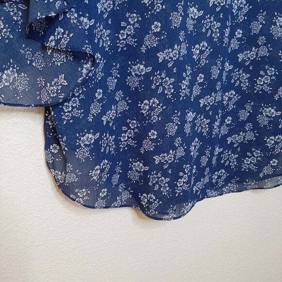 Vince Camuto Women Blue White Floral Print Blouse Sheer See Through Size PM - Picture 6 of 11